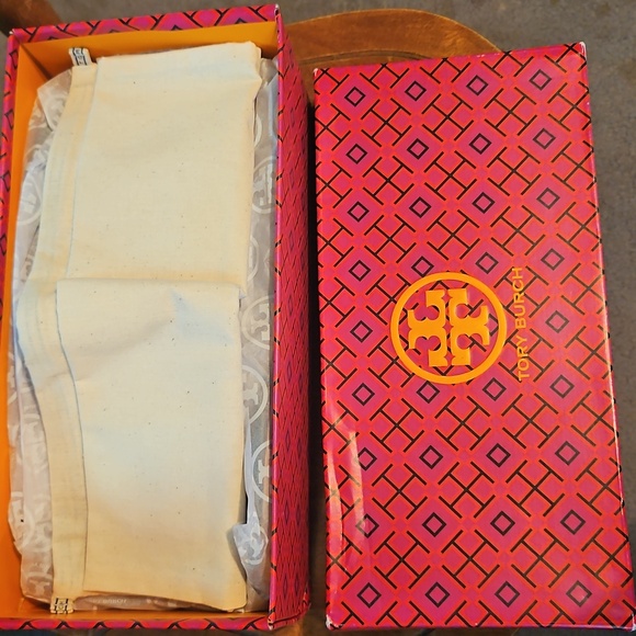 Tory Burch Women's Sandals - Picture 7 of 8